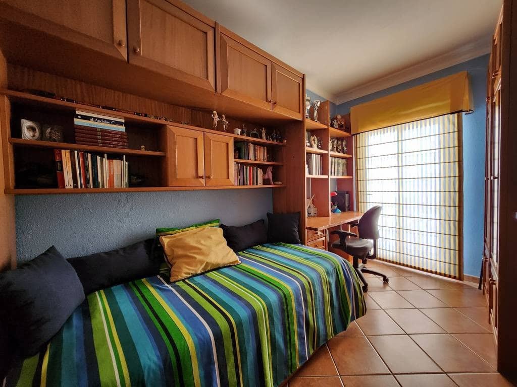 4 soveværelse Byhus til salg i Iznajar - € 115.000 (Ref: 9096593)