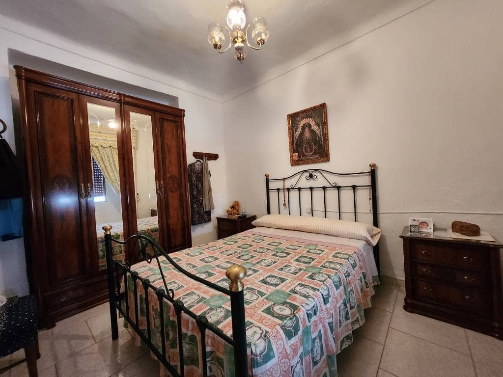 4 camera da letto Casa in vendita in Luque - 45.000 € (Rif: 9096597)