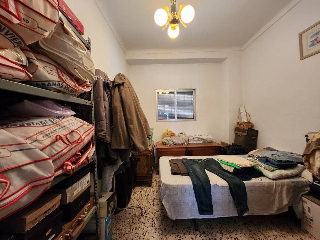 4 camera da letto Casa in vendita in Luque - 45.000 € (Rif: 9096597)