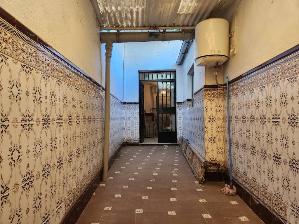 5 camera da letto Casa in vendita in Luque - 45.000 € (Rif: 9100925)