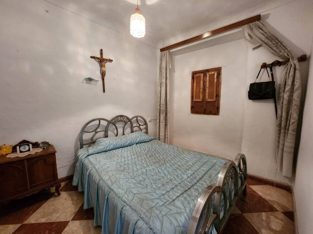 5 camera da letto Casa in vendita in Luque - 45.000 € (Rif: 9100925)
