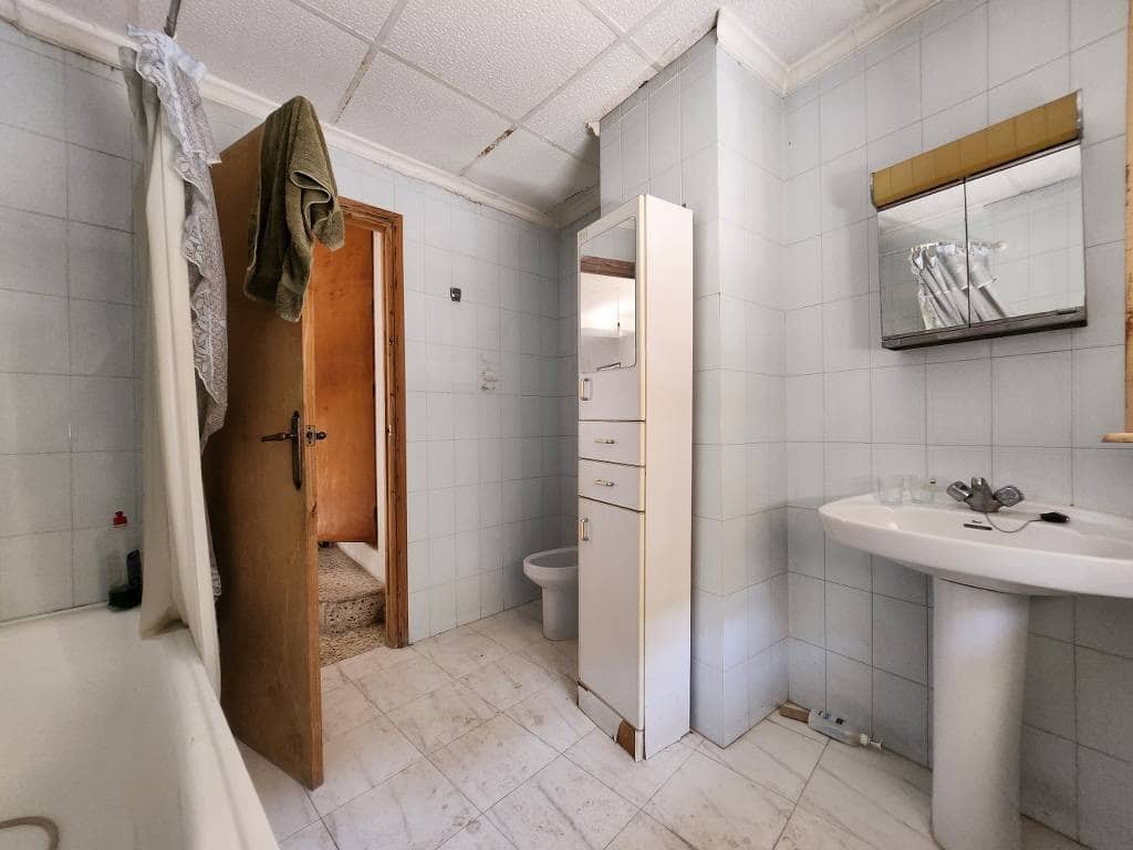 4 camera da letto Casa in vendita in Luque - 39.900 € (Rif: 9106689)