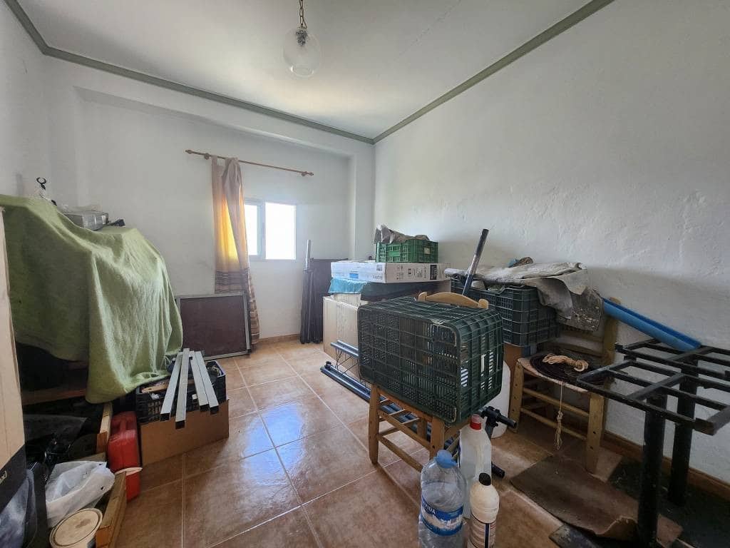 3 bedroom Townhouse for sale in El Higueral - € 62,000 (Ref: 9106691)