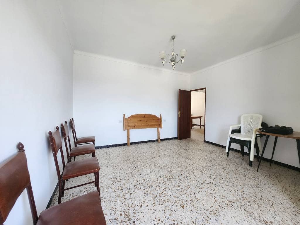 3 bedroom Townhouse for sale in El Higueral - € 62,000 (Ref: 9106691)