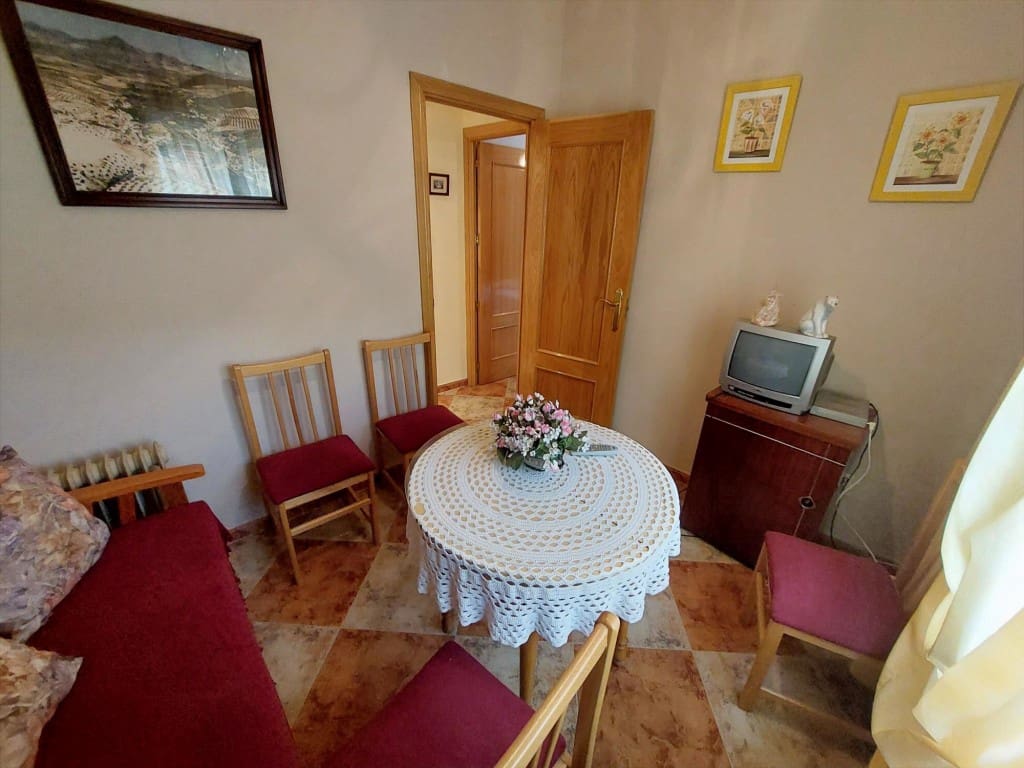 3 bedroom Flat for sale in Noguerones - € 64,000 (Ref: 9108405)