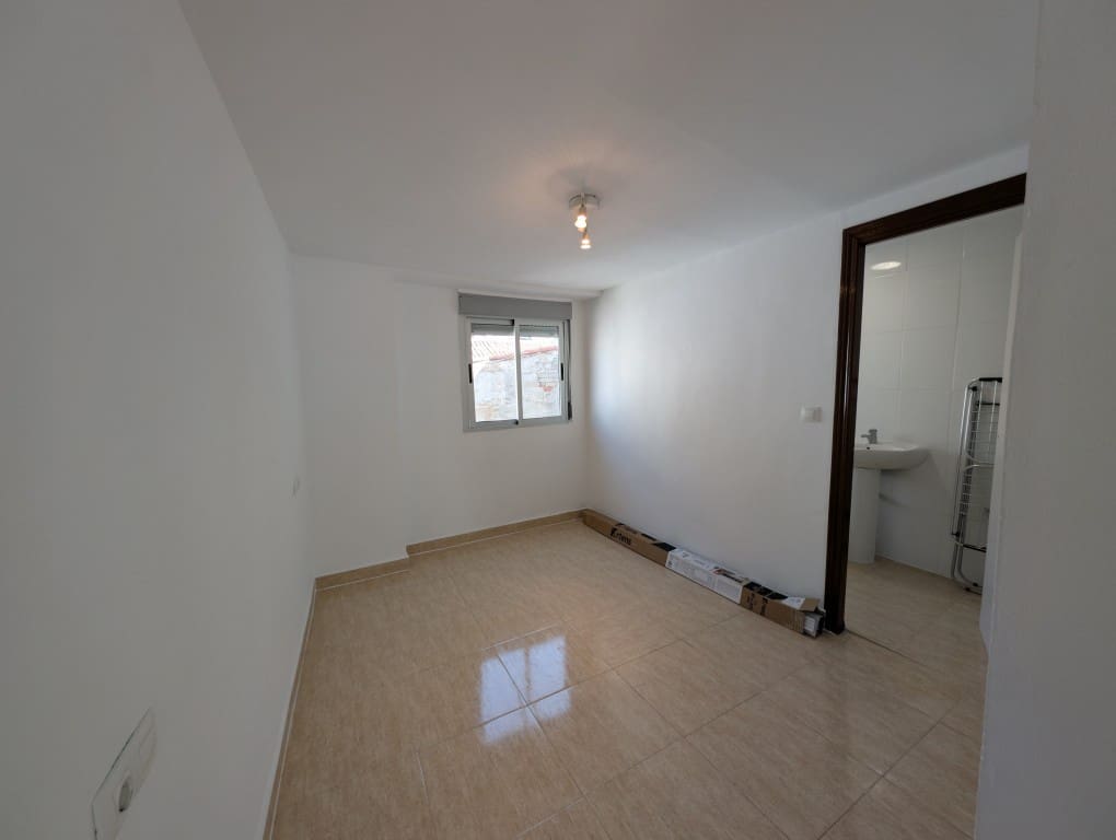 3 soverom Hus til salgs i Martos - € 75 000 (Ref: 9109945)