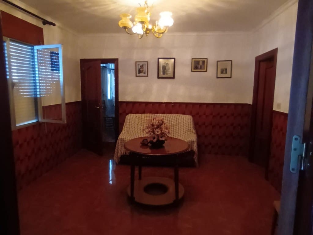 5 soveværelse Byhus til salg i Priego de Cordoba med garage - € 92.000 (Ref: 9110557)