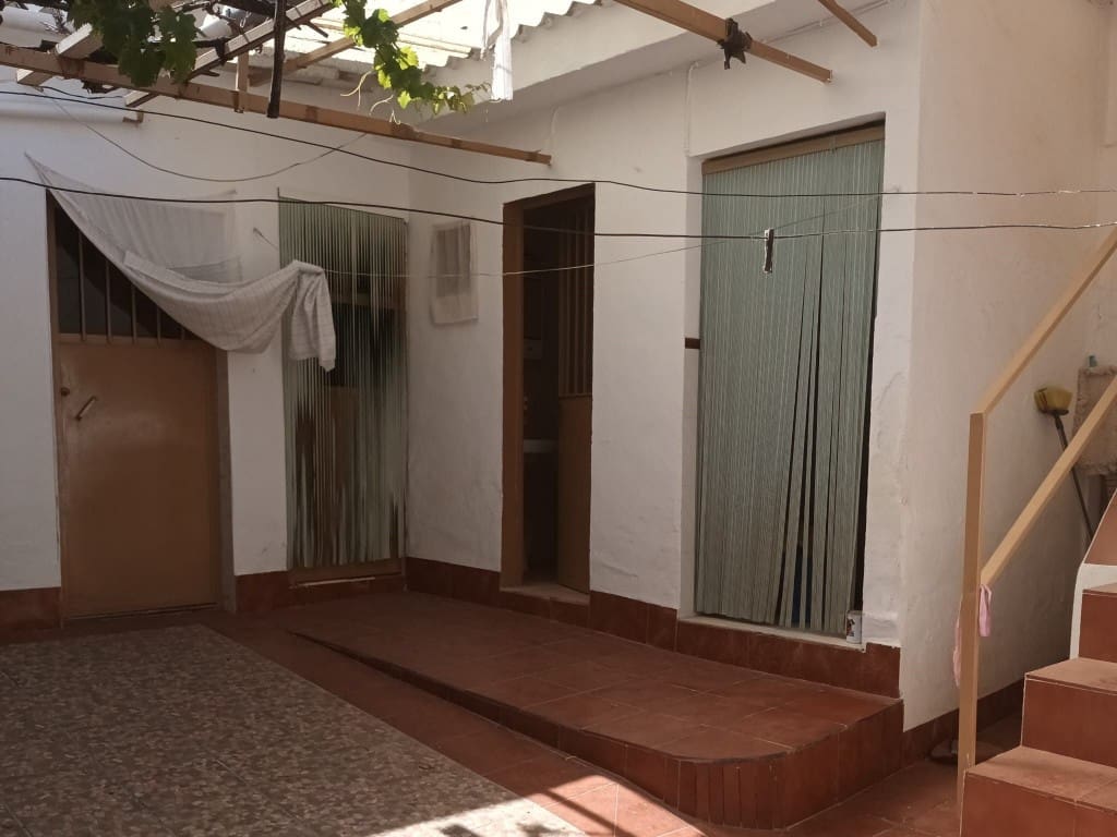 5 soveværelse Byhus til salg i Priego de Cordoba med garage - € 92.000 (Ref: 9110557)