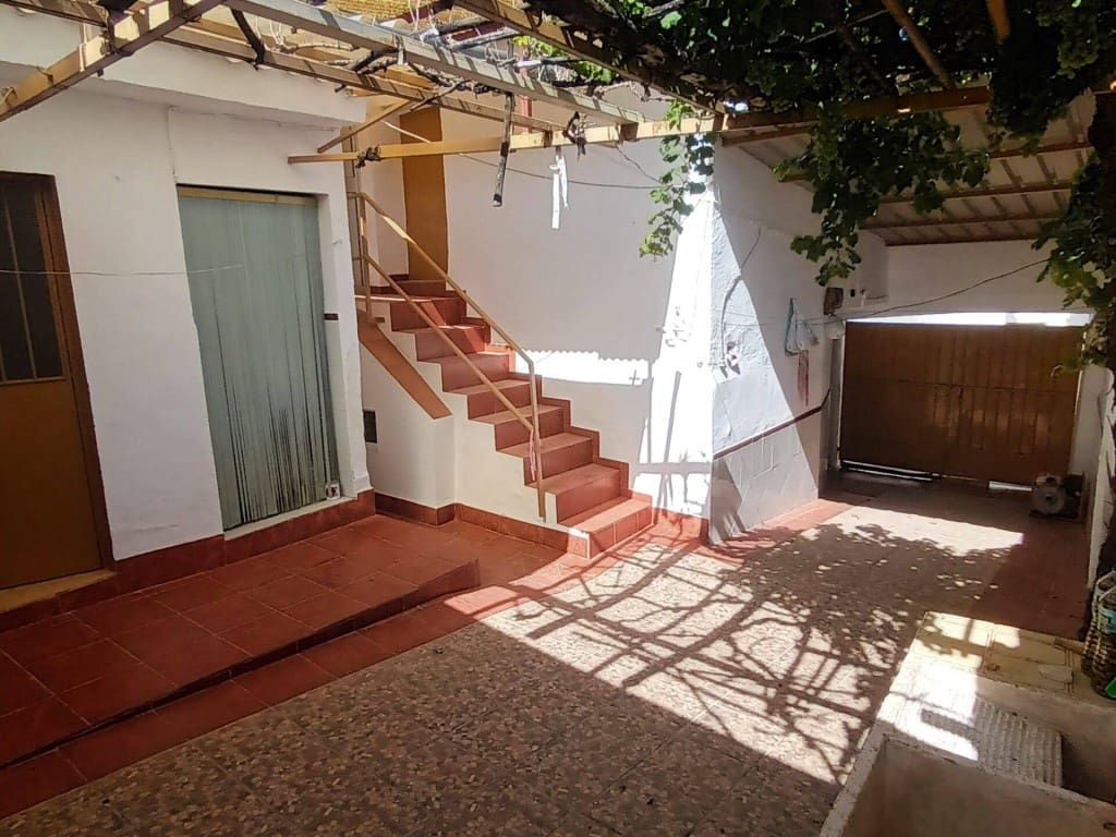 5 soveværelse Byhus til salg i Priego de Cordoba med garage - € 92.000 (Ref: 9110557)