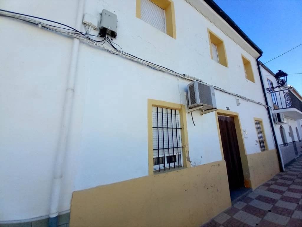 4 soveværelse Byhus til salg i Martos med swimmingpool - € 70.000 (Ref: 9110915)