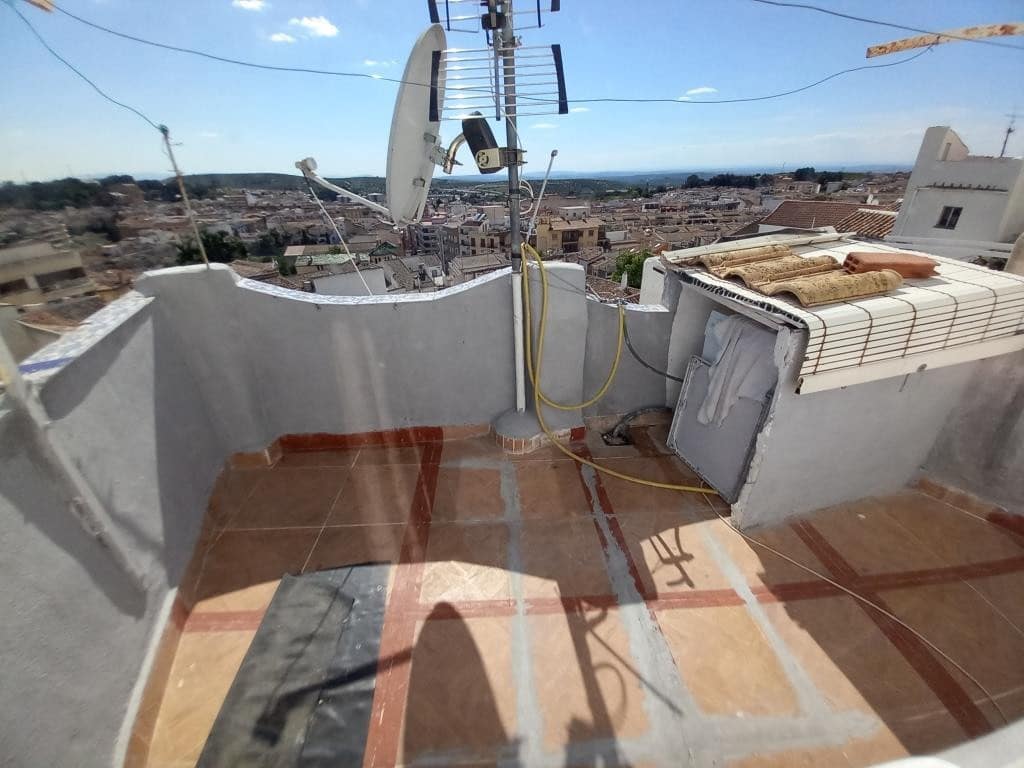 4 soveværelse Byhus til salg i Martos - € 29.900 (Ref: 9116561)