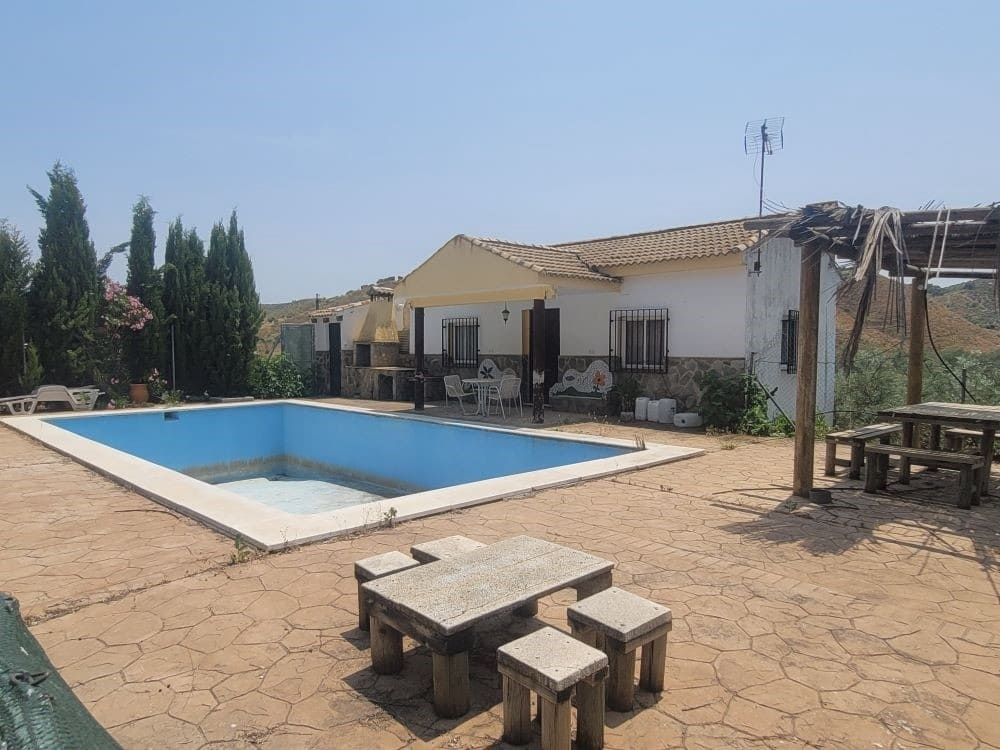 3 soverom Villa til salgs i Priego de Cordoba med svømmebasseng - € 125 000 (Ref: 9171750)