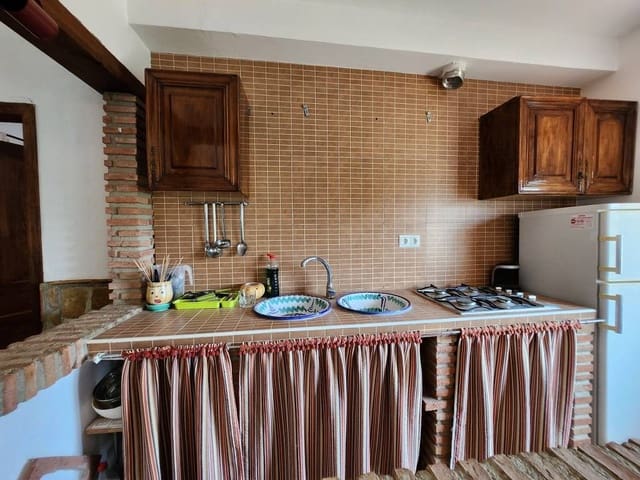 3 soveværelse Villa til salg i Priego de Córdoba med swimmingpool - € 125.000 (Ref: 9171750)