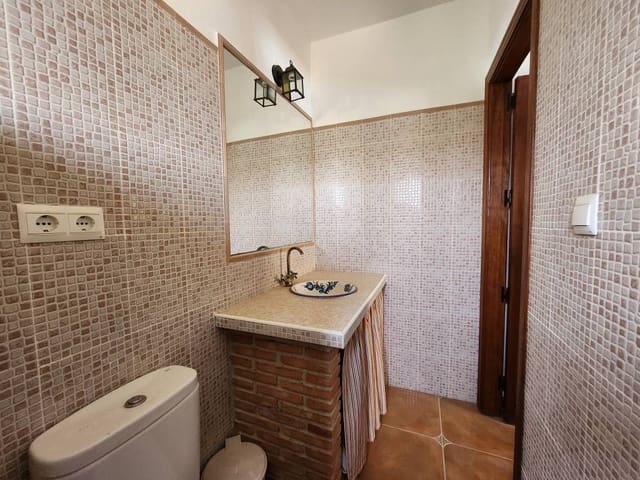 3 soveværelse Villa til salg i Priego de Córdoba med swimmingpool - € 125.000 (Ref: 9171750)