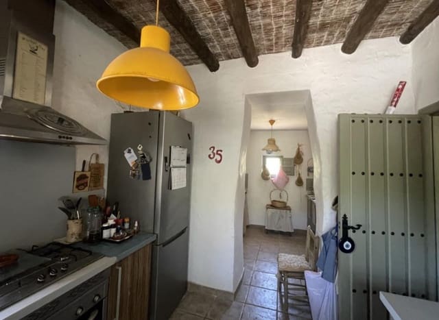 3 soveværelse Finca/Landehus til salg i Montefrío med swimmingpool - € 220.000 (Ref: 9174915)