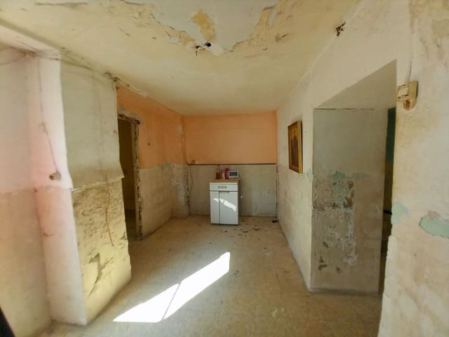 3 soveværelse Byhus til salg i Martos - € 15.750 (Ref: 9187906)