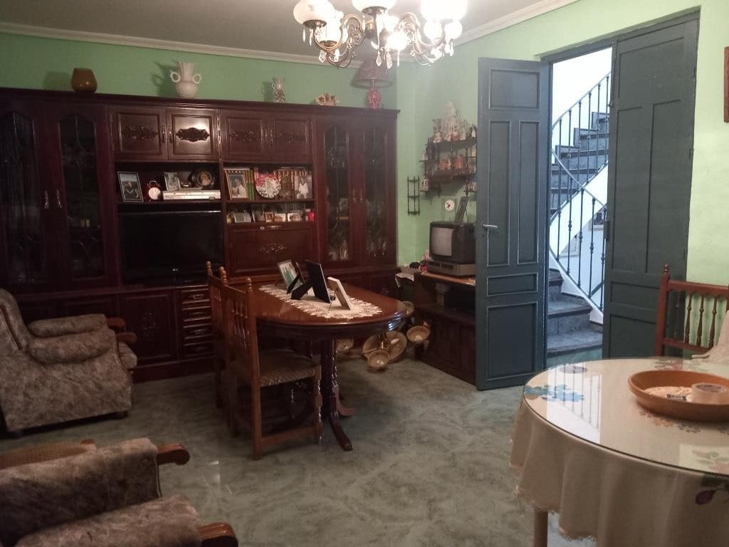 4 soveværelse Byhus til salg i Martos med swimmingpool - € 55.000 (Ref: 9202090)