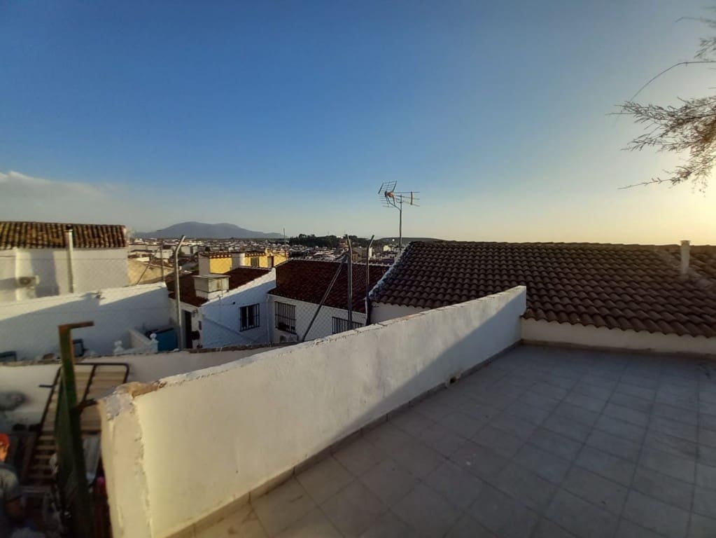 2 quarto Casa em Banda para venda em Martos com piscina - 29 000 € (Ref: 9207135)