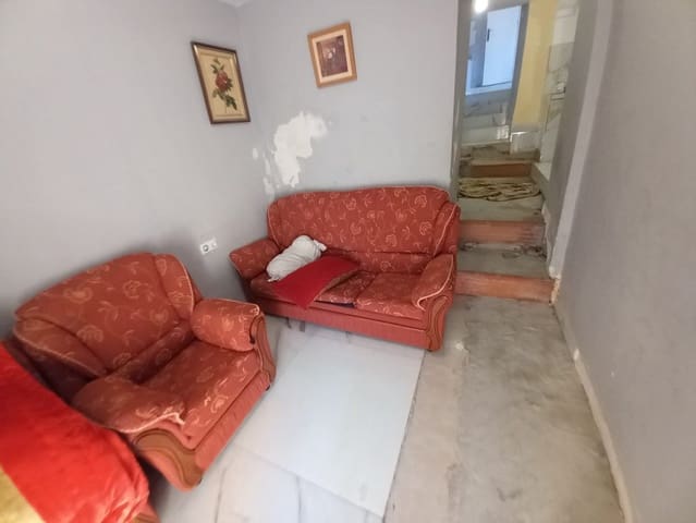 2 quarto Casa em Banda para venda em Martos com piscina - 29 000 € (Ref: 9207135)