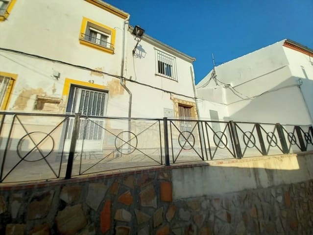 2 quarto Casa em Banda para venda em Martos com piscina - 29 000 € (Ref: 9207135)