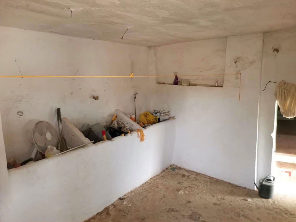 3 soveværelse Finca/Landehus til salg i Monte Lope Alvarez med garage - € 64.000 (Ref: 9235069)