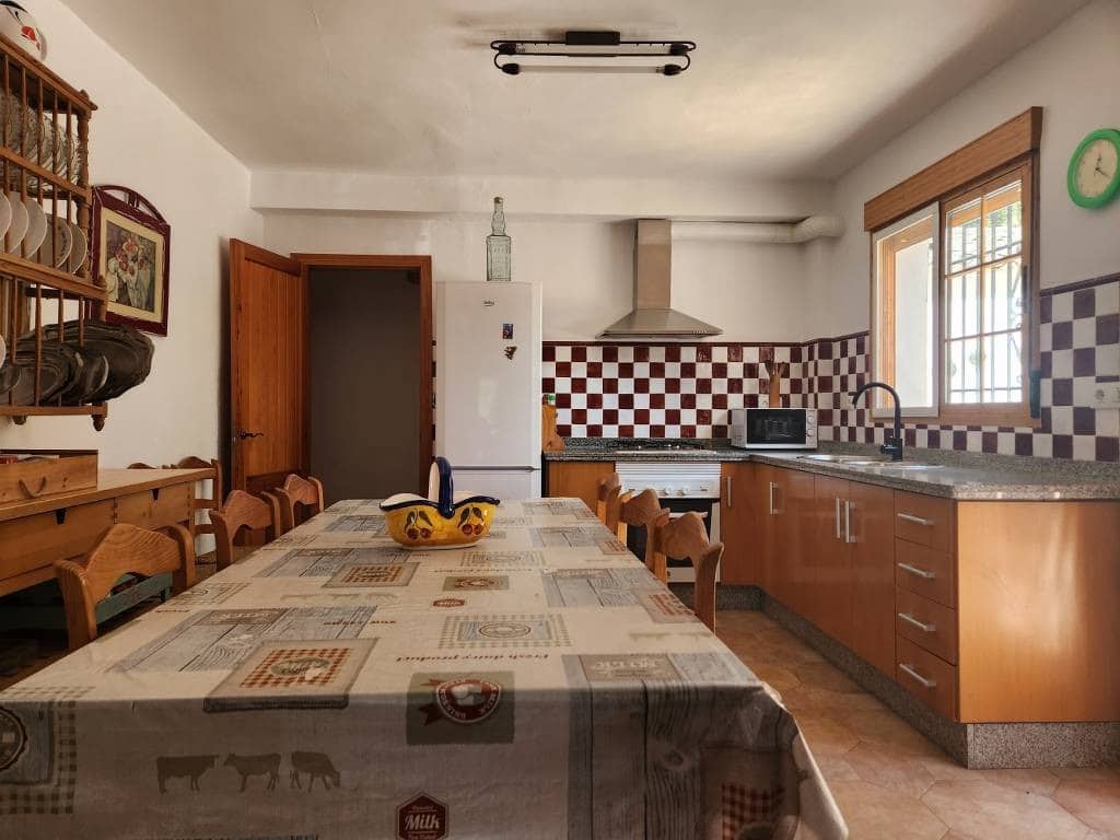 6 soverom Finca/Herregård til salgs i Iznajar med svømmebasseng - € 309 000 (Ref: 9243280)