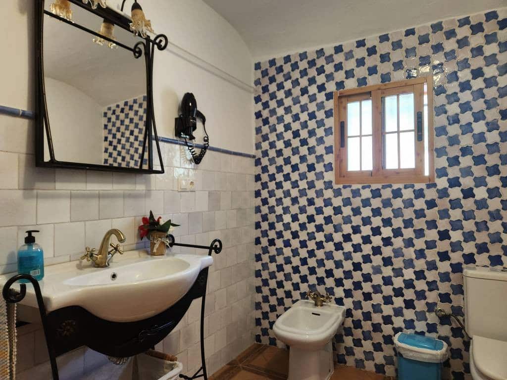 6 soverom Finca/Herregård til salgs i Iznajar med svømmebasseng - € 309 000 (Ref: 9243280)