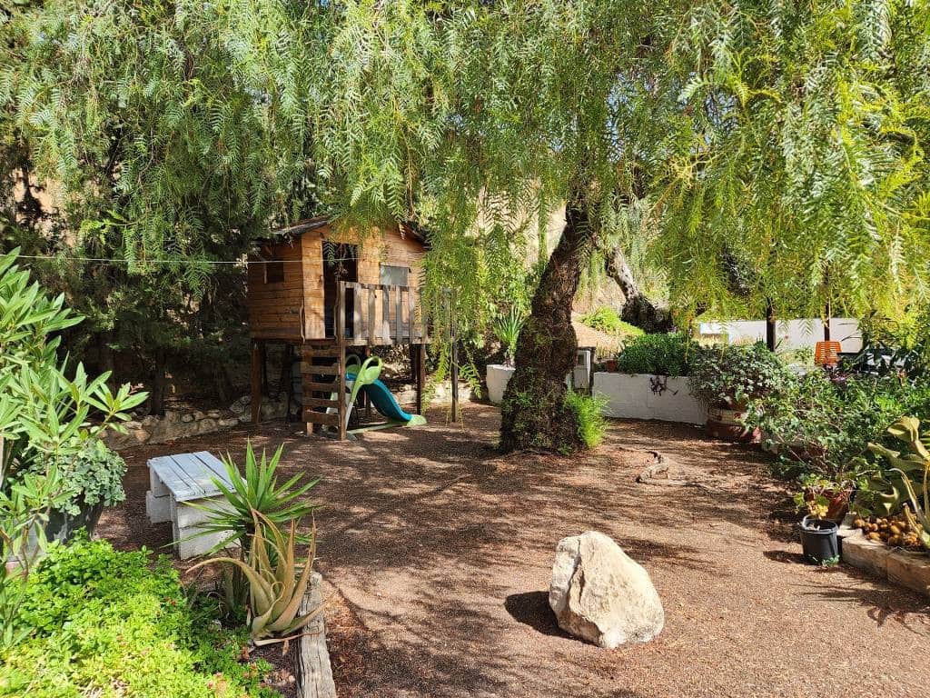 6 soverom Finca/Herregård til salgs i Iznajar med svømmebasseng - € 309 000 (Ref: 9243280)