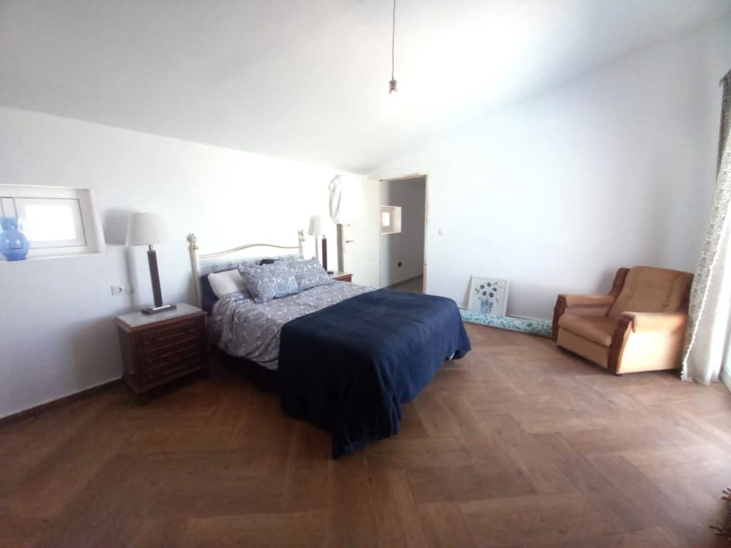 3 soverom Hus til salgs i Castillo de Locubin med svømmebasseng - € 110 000 (Ref: 9257951)