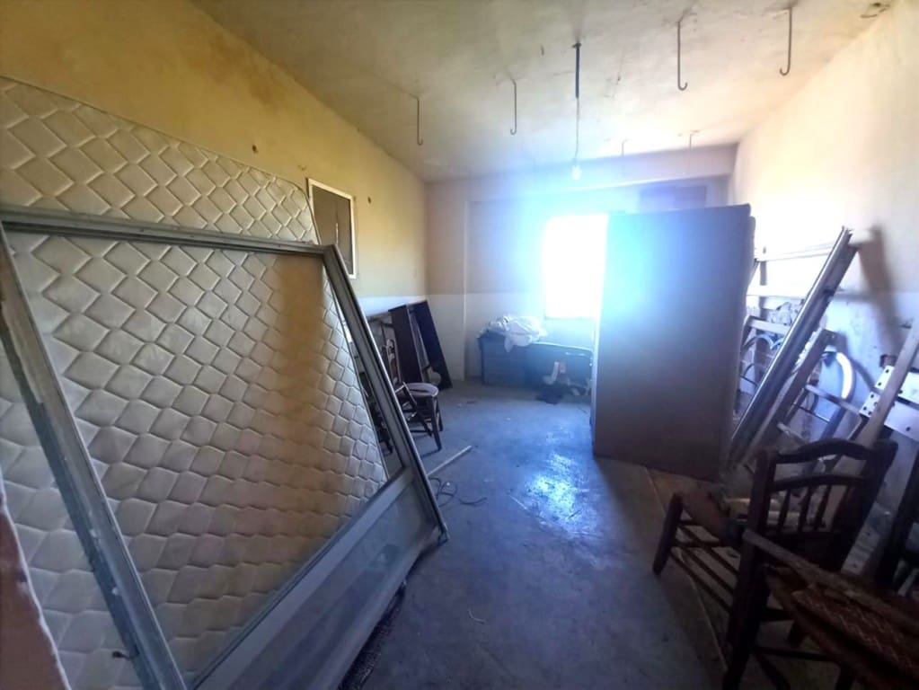 3 soverom Hus til salgs i Castillo de Locubin med svømmebasseng - € 110 000 (Ref: 9257951)