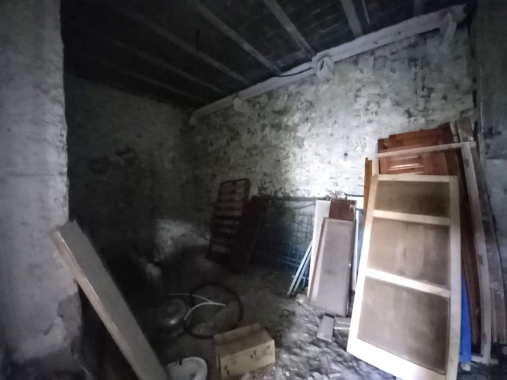 3 soverom Hus til salgs i Castillo de Locubin med svømmebasseng - € 110 000 (Ref: 9257951)