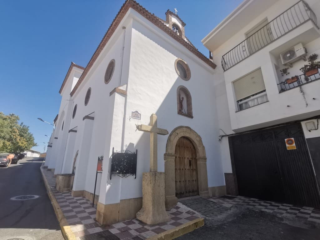 3 soverom Hus til salgs i Castillo de Locubin med svømmebasseng - € 110 000 (Ref: 9257951)