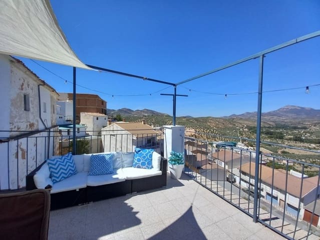 3 sovrum Hus till salu i Castillo de Locubín med pool - 100 000 € (Ref: 9257951)