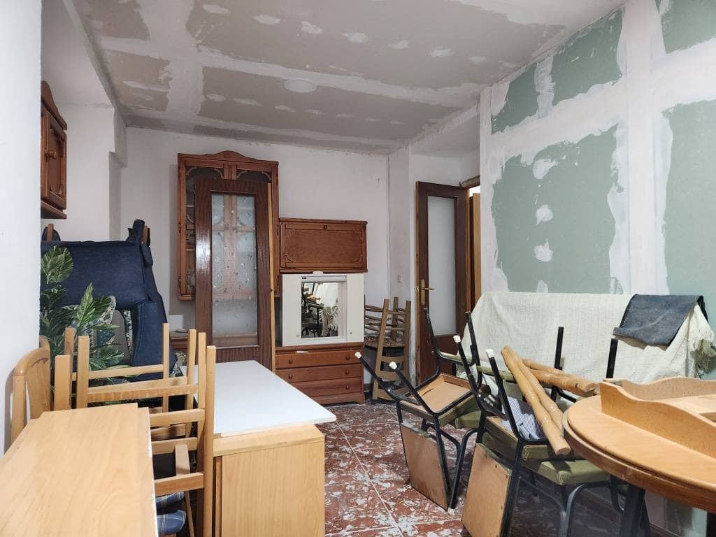 2 soverom Hus til salgs i Priego de Cordoba med svømmebasseng - € 65 000 (Ref: 9317784)