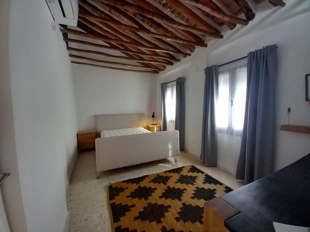 4 soveværelse Byhus til salg i Zuheros med swimmingpool - € 249.000 (Ref: 9322364)