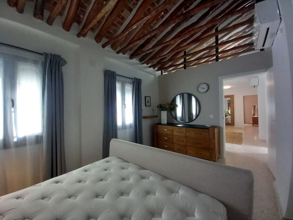 4 soveværelse Byhus til salg i Zuheros med swimmingpool - € 249.000 (Ref: 9322364)