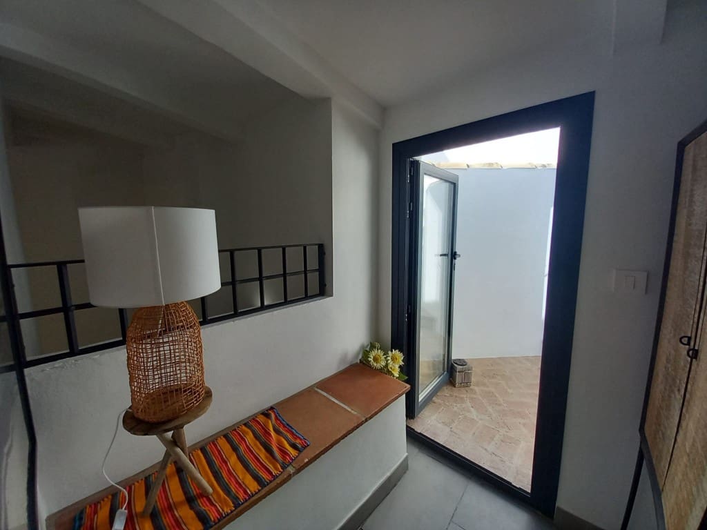 4 soveværelse Byhus til salg i Zuheros med swimmingpool - € 249.000 (Ref: 9322364)