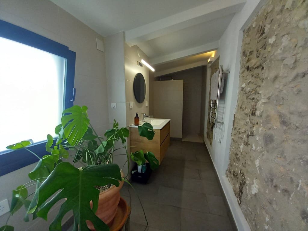 4 soveværelse Byhus til salg i Zuheros med swimmingpool - € 249.000 (Ref: 9322364)