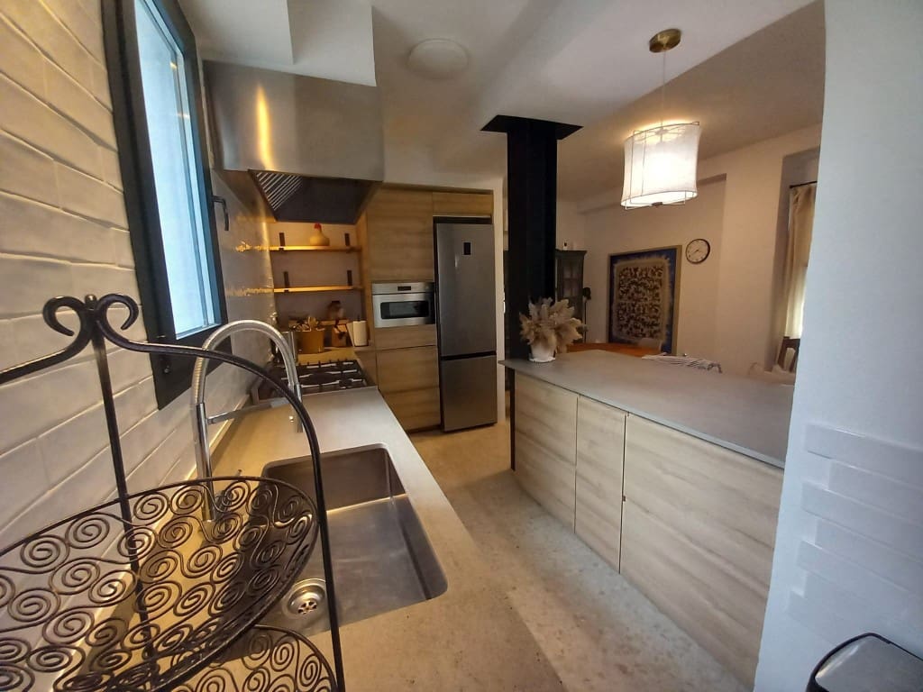 4 soveværelse Byhus til salg i Zuheros med swimmingpool - € 249.000 (Ref: 9322364)