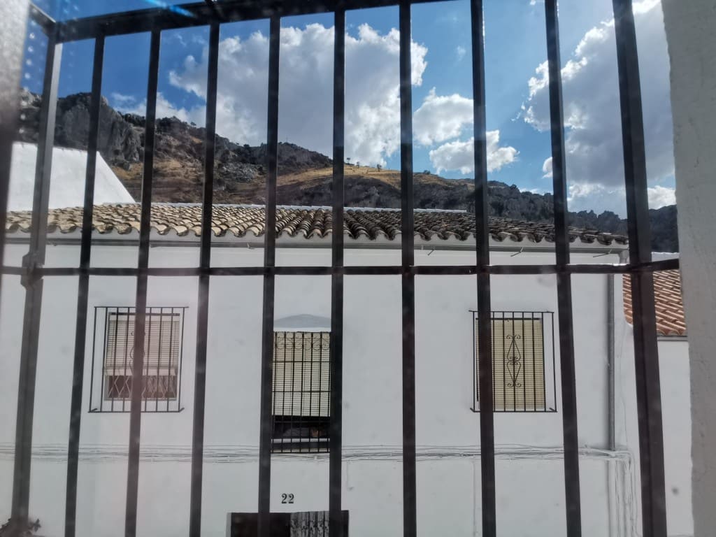 4 soveværelse Byhus til salg i Zuheros med swimmingpool - € 249.000 (Ref: 9322364)