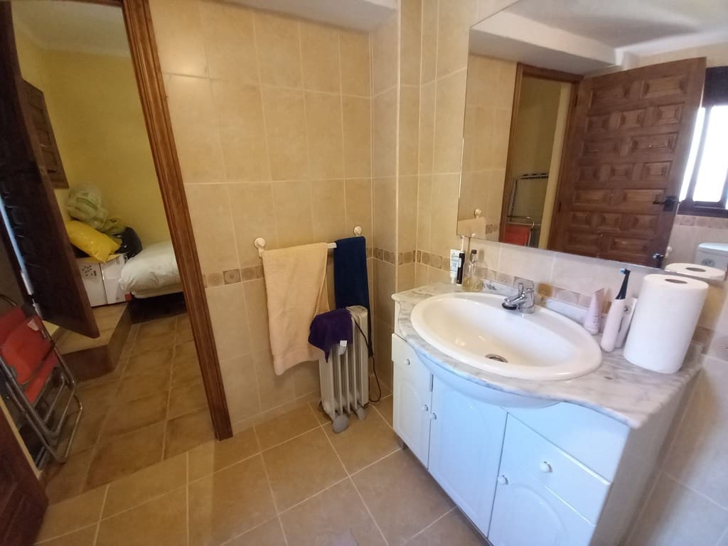 2 soveværelse Byhus til salg i Zuheros - € 115.000 (Ref: 9325809)