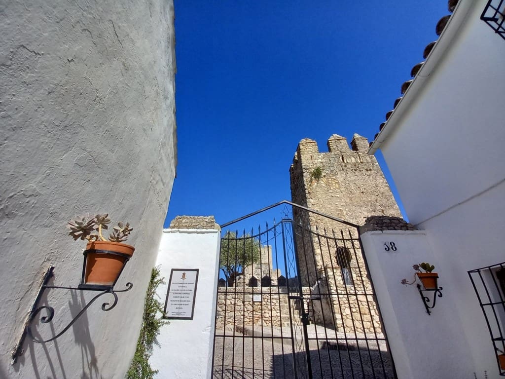 2 soveværelse Byhus til salg i Zuheros - € 115.000 (Ref: 9325809)