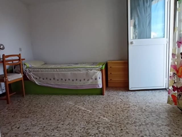 4 soverom Hus til salgs i Priego de Córdoba med garasje - € 106 000 (Ref: 9330547)