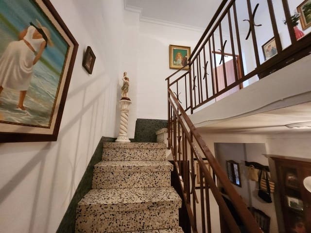3 quarto Casa em Banda para venda em Cuevas de San Marcos - 47 000 € (Ref: 9341119)