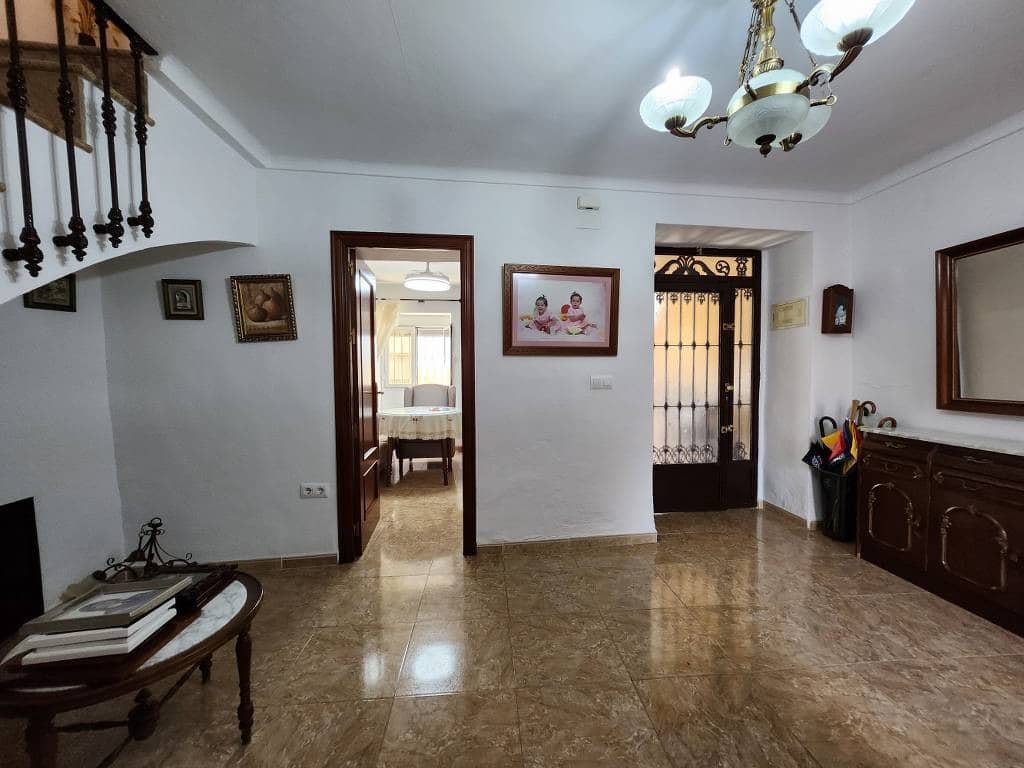 4 quarto Casa em Banda para venda em Cuevas de San Marcos com piscina - 99 000 € (Ref: 9341120)