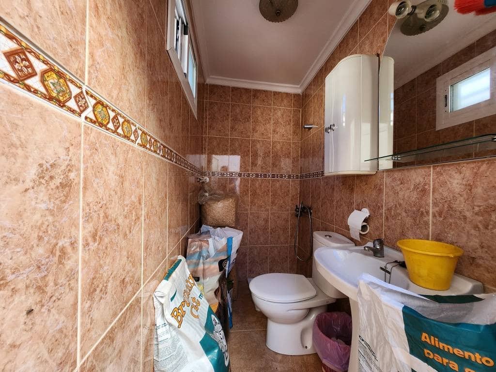 4 quarto Casa em Banda para venda em Cuevas de San Marcos com piscina - 99 000 € (Ref: 9341120)
