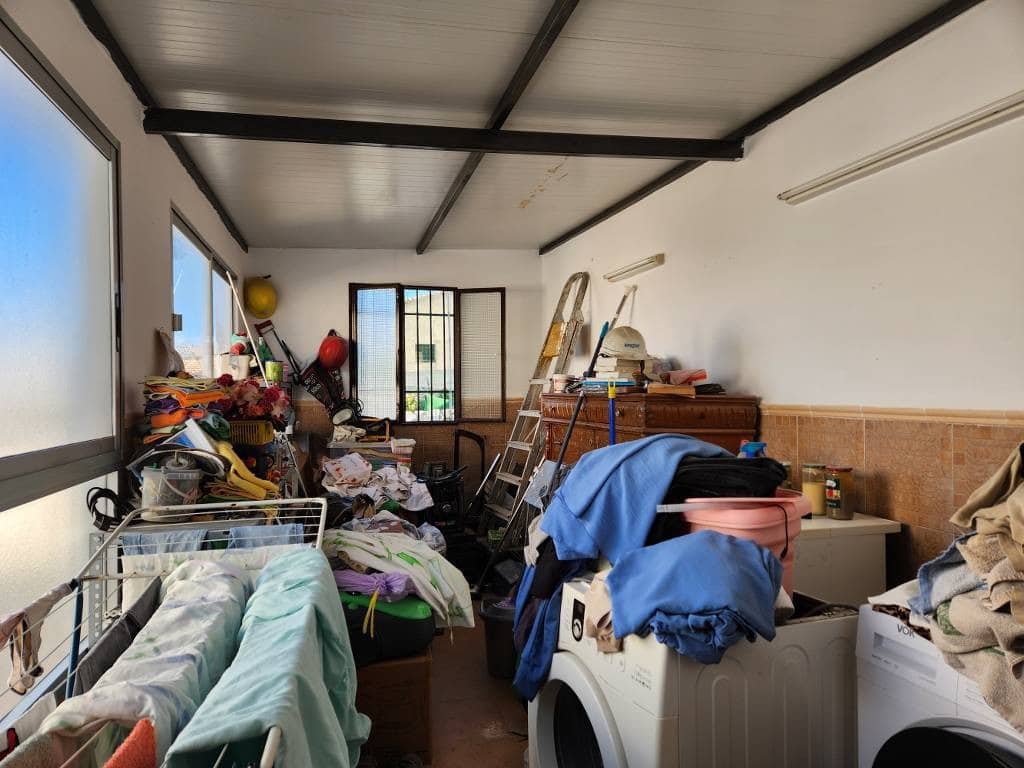 4 quarto Casa em Banda para venda em Cuevas de San Marcos com piscina - 99 000 € (Ref: 9341120)