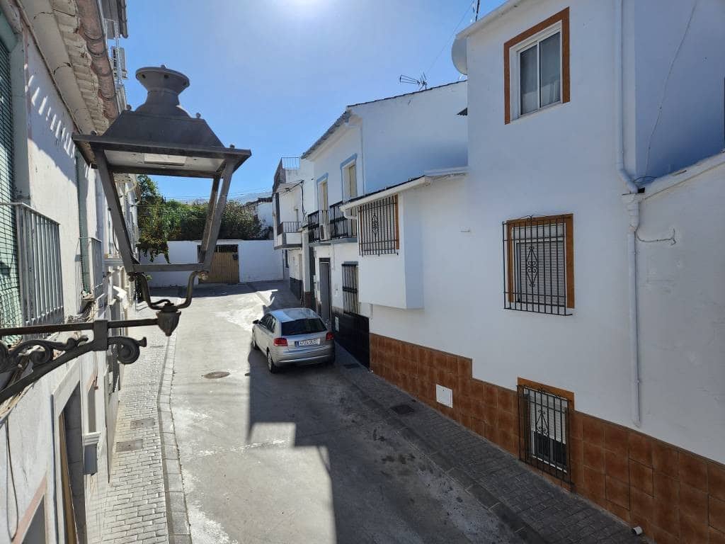 4 quarto Casa em Banda para venda em Cuevas de San Marcos com piscina - 99 000 € (Ref: 9341120)