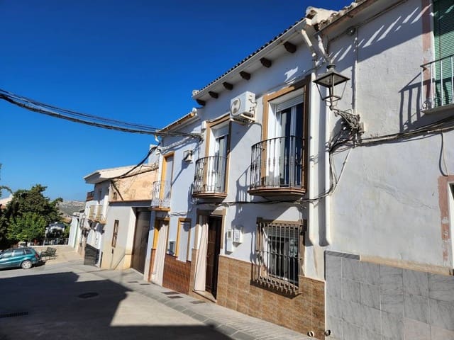 4 quarto Casa em Banda para venda em Cuevas de San Marcos com piscina - 99 000 € (Ref: 9341120)