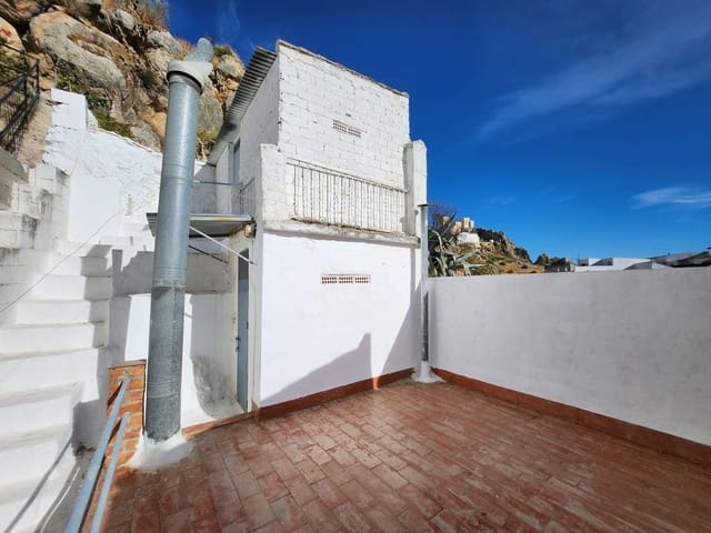 4 quarto Casa em Banda para venda em Luque com piscina - 55 000 € (Ref: 9342141)